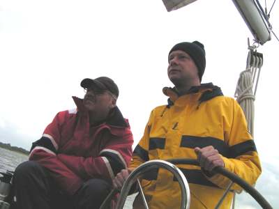 Skipper Klaus und Thomas G�pfert bei der Ausbildung auf der Palve